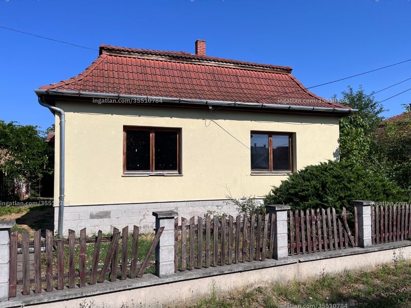 az épület kívülről