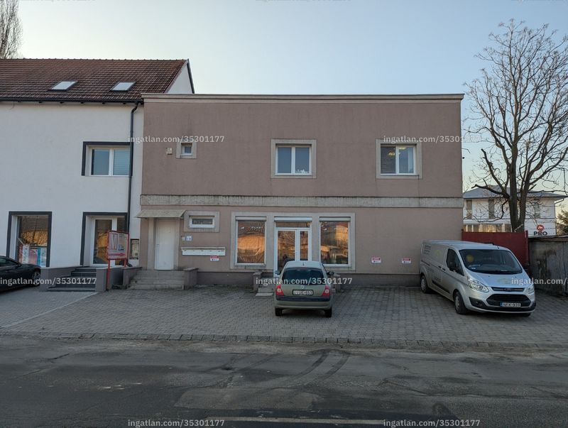 Listing photo