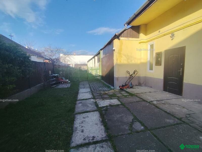 Listing photo