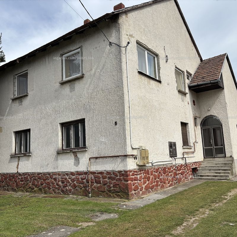 Listing photo