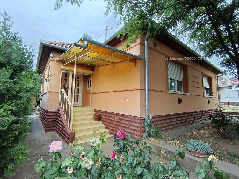 Listing photo