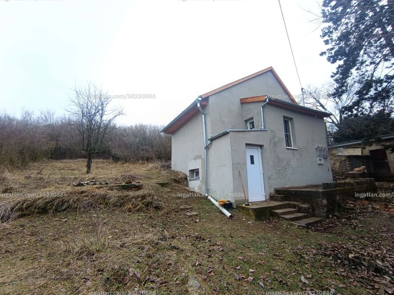 Listing photo
