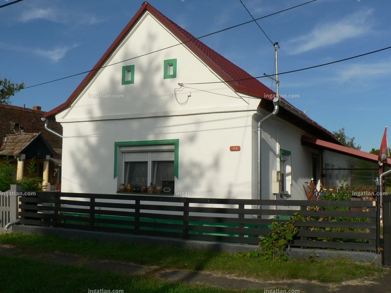 Listing photo