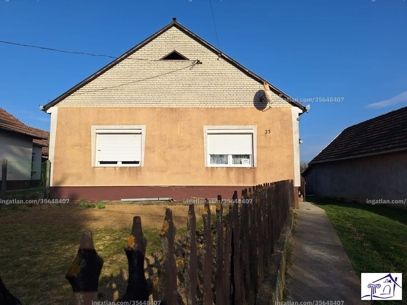 Listing photo