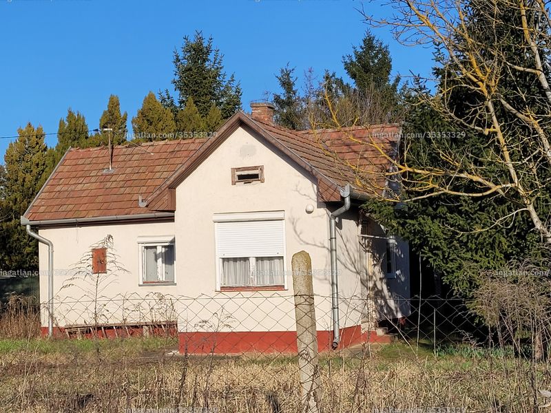 Listing photo