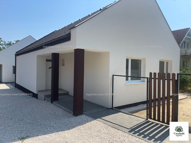 Hirdetés fotója