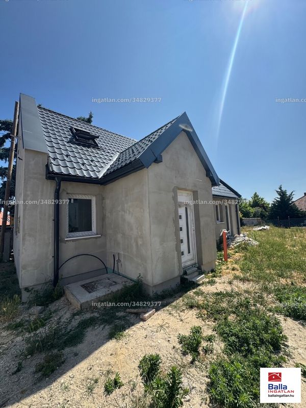 Listing photo