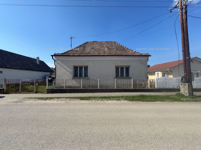 Listing photo