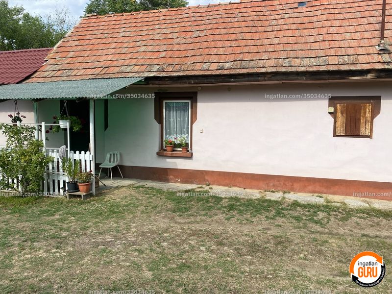 bejárat (kívülről)