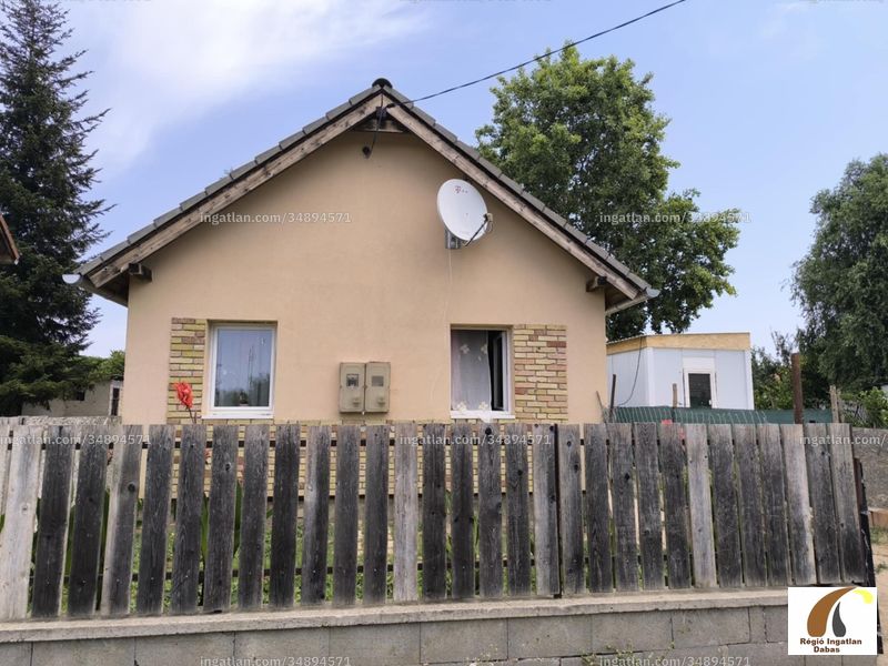 Listing photo