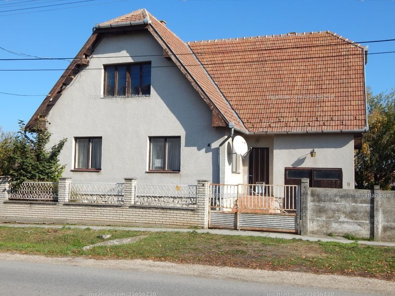 Listing photo
