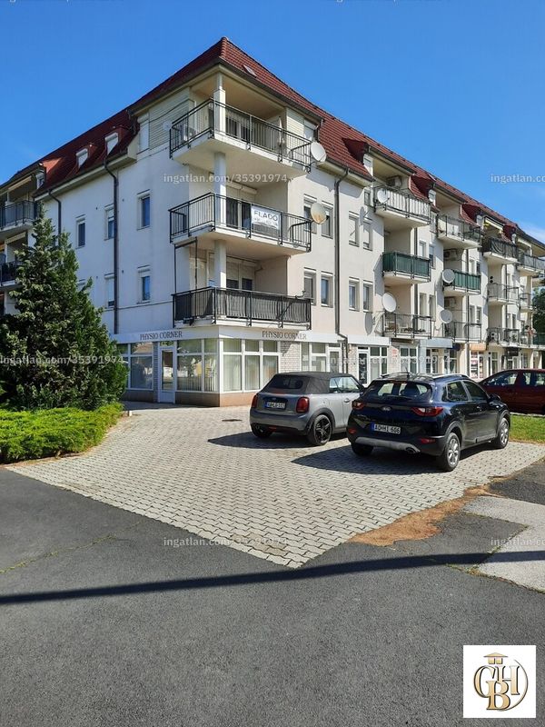 Listing photo