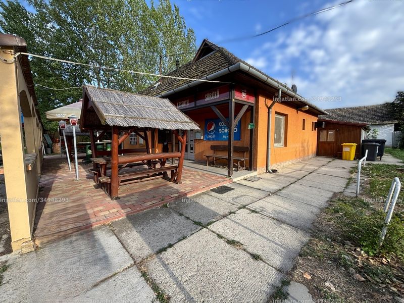 Listing photo