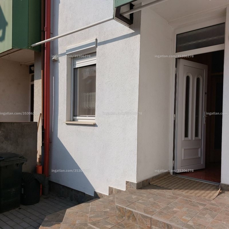 Hirdetés fotója