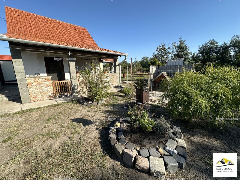 Listing photo
