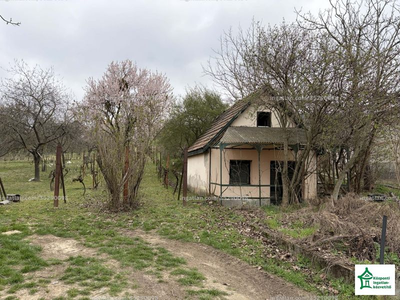 Listing photo
