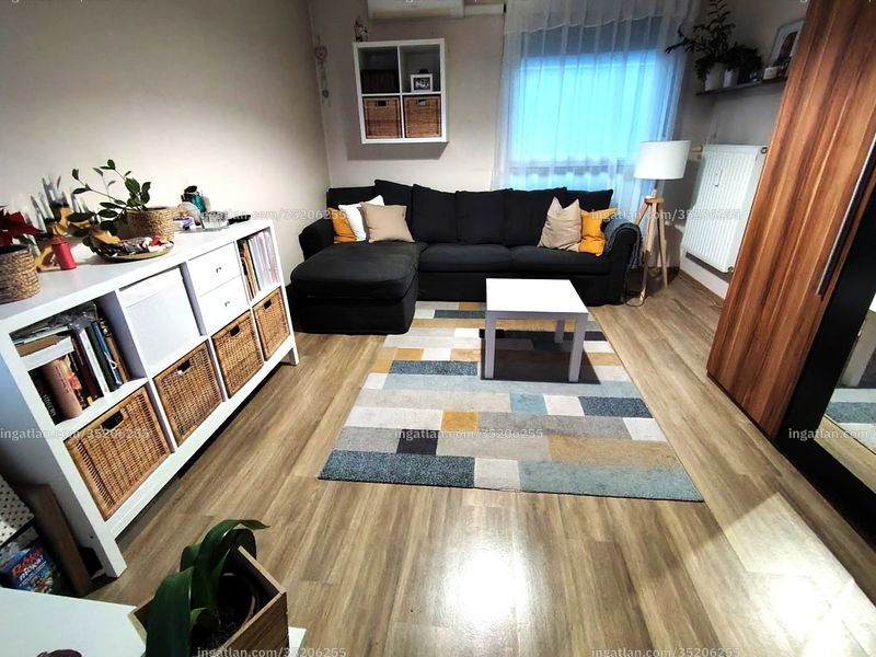 Listing photo