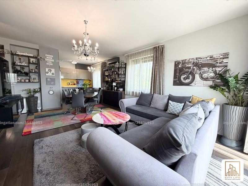 Hirdetés fotója