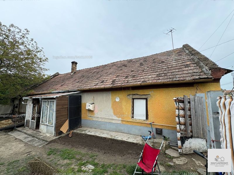 Listing photo