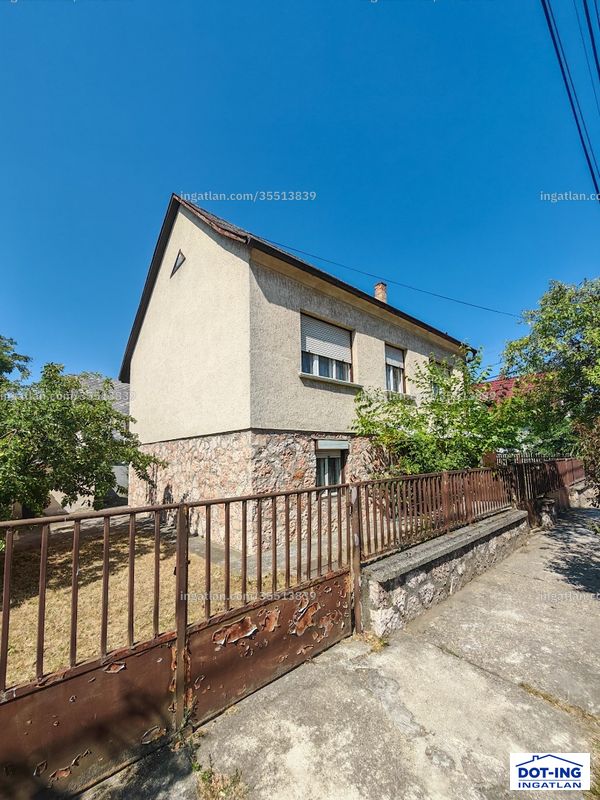 Listing photo