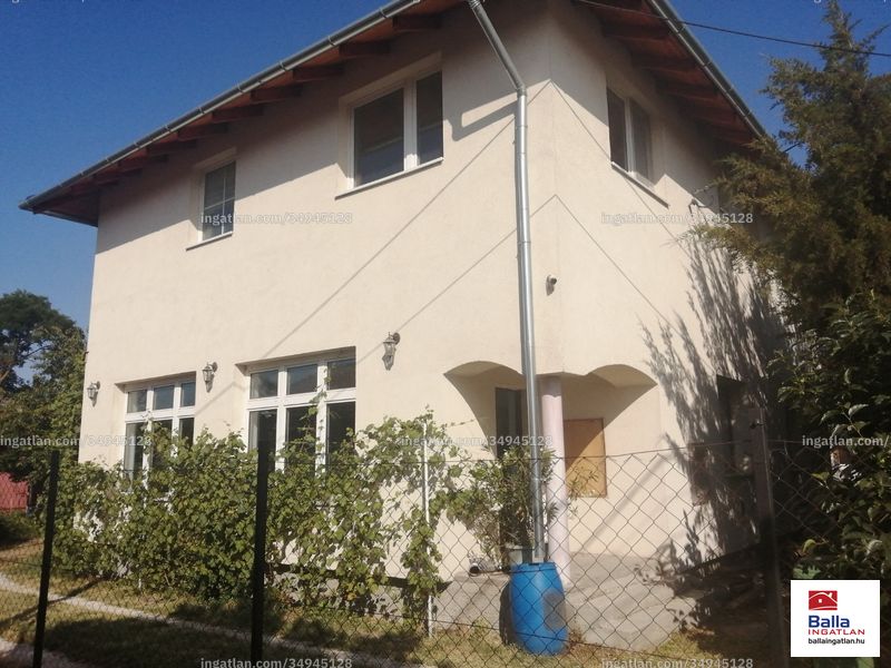 Listing photo