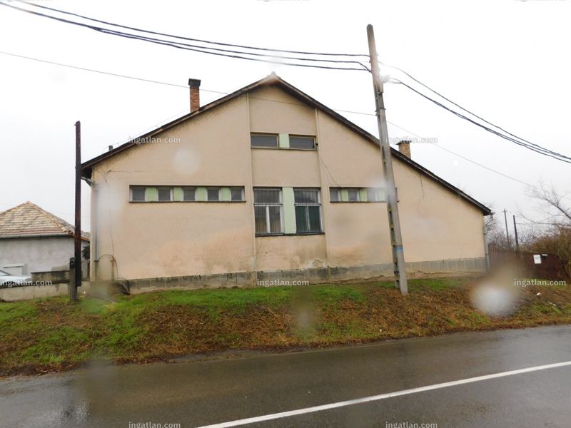 Hirdetés fotója