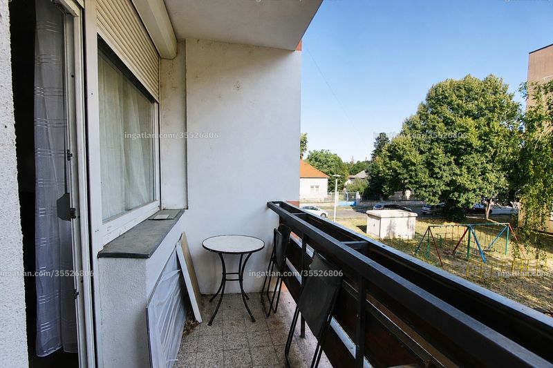 Listing photo