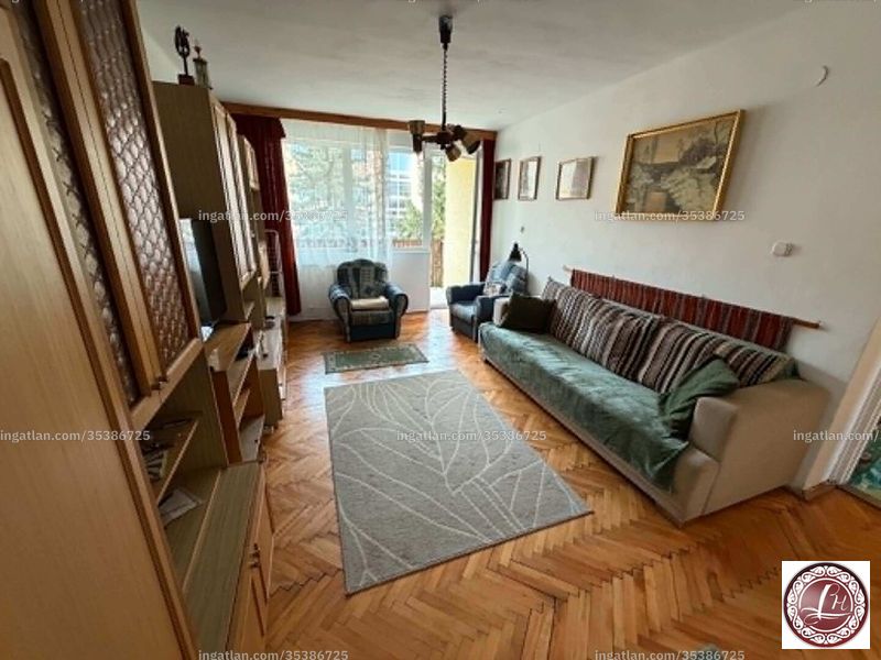 Listing photo