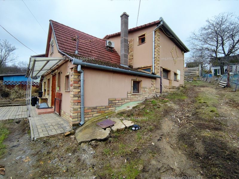 Hirdetés fotója