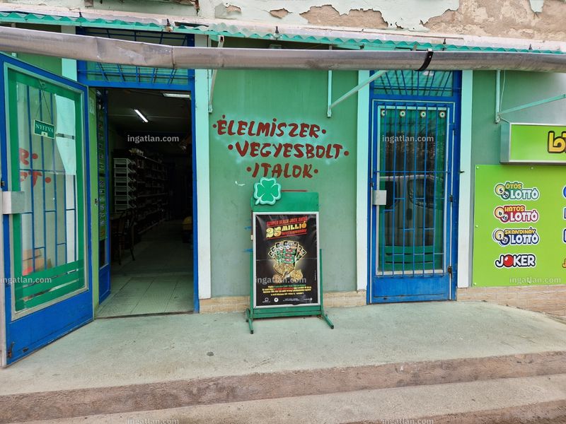 Hirdetés fotója