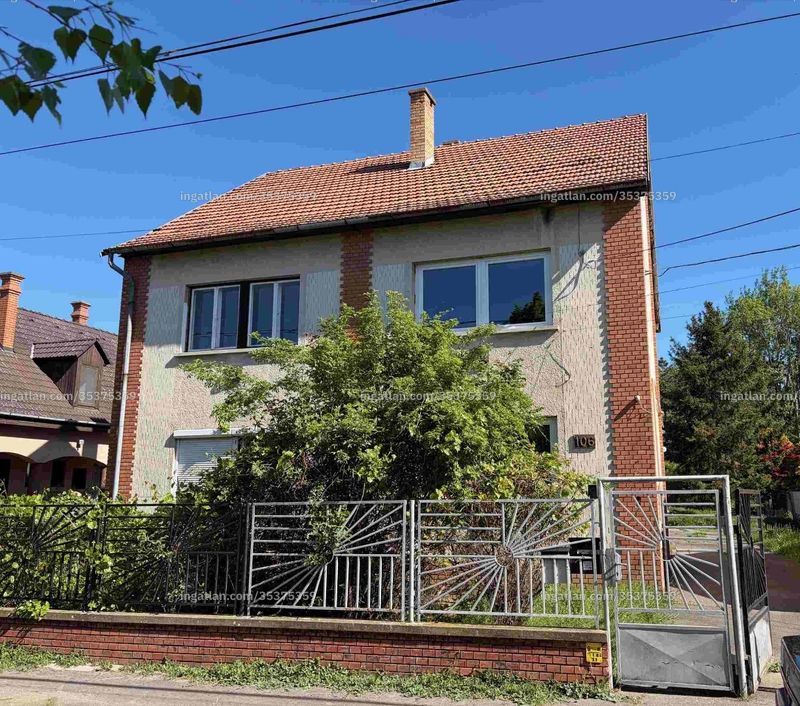 Listing photo