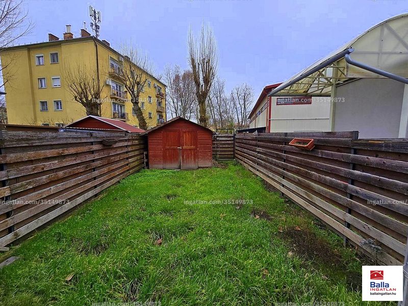Listing photo