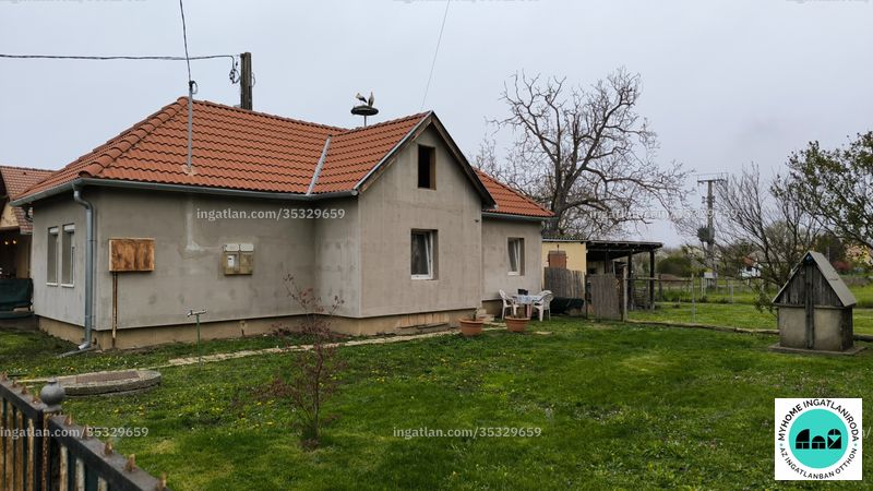 Listing photo