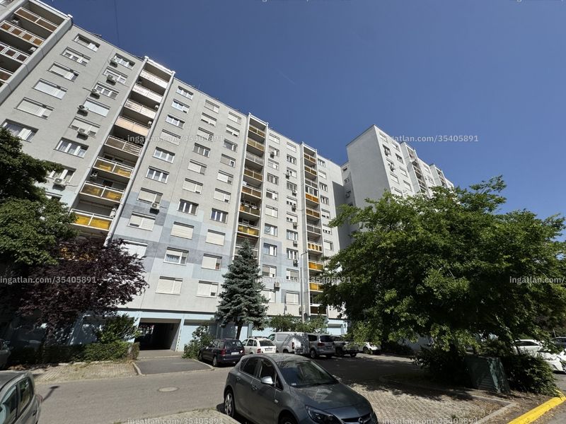 az épület kívülről