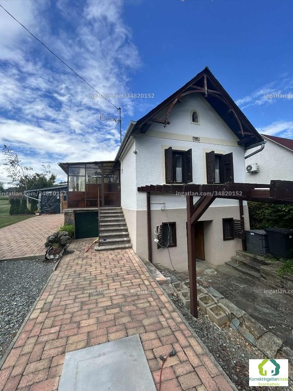 Listing photo
