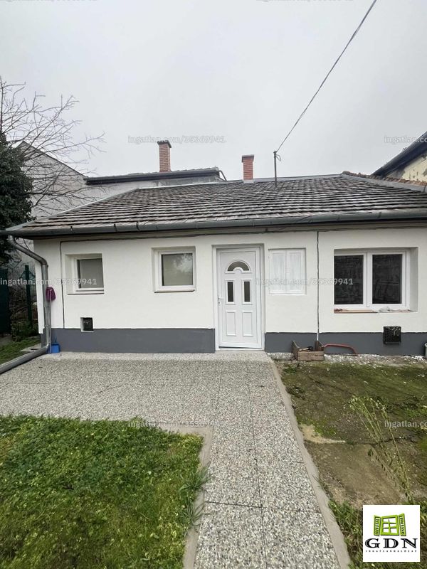 Listing photo