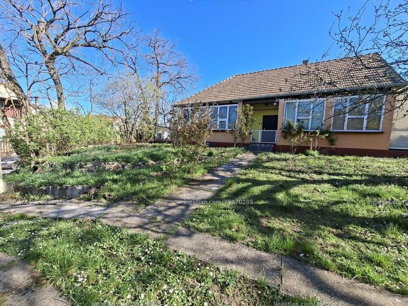 Listing photo