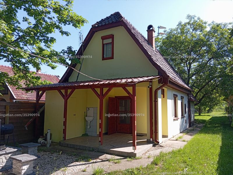 Listing photo