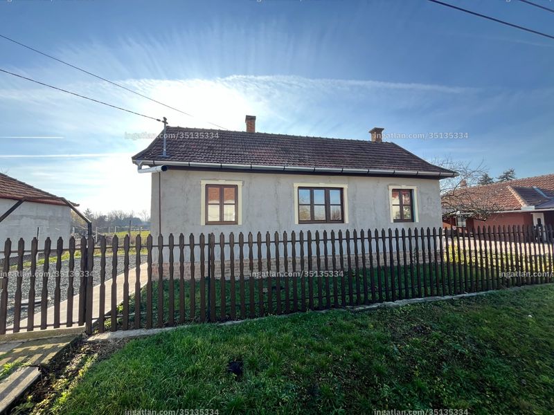 Listing photo