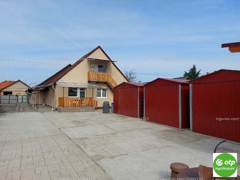 Listing photo