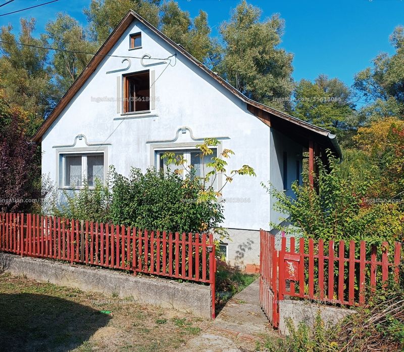 Listing photo