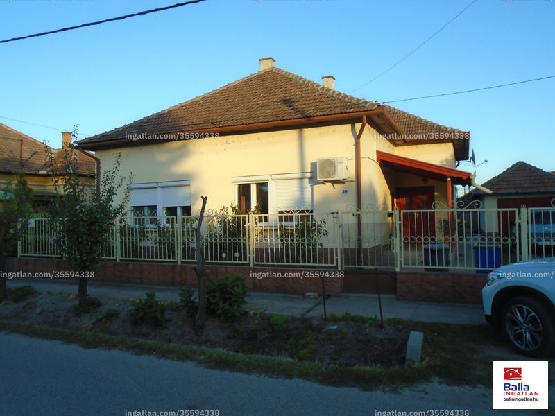 Listing photo