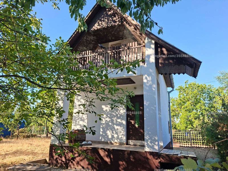 Listing photo