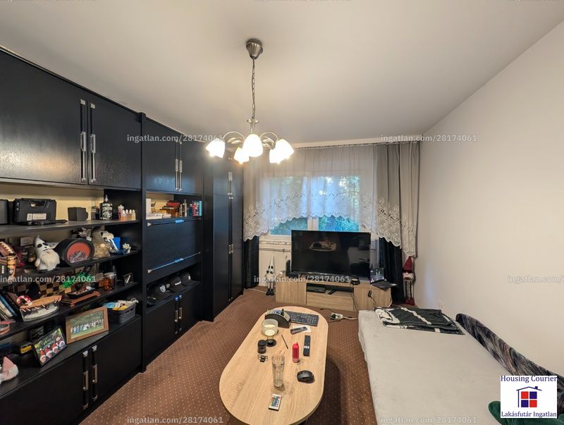 Listing photo