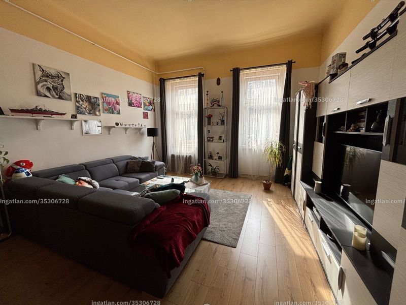 Listing photo