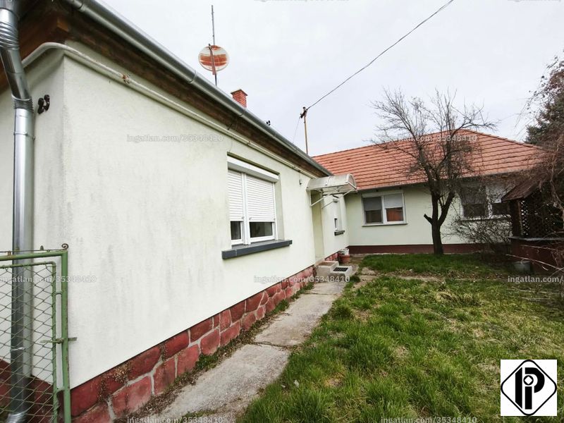 Hirdetés fotója