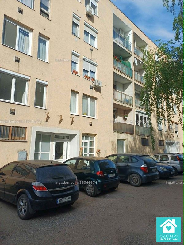 Hirdetés fotója