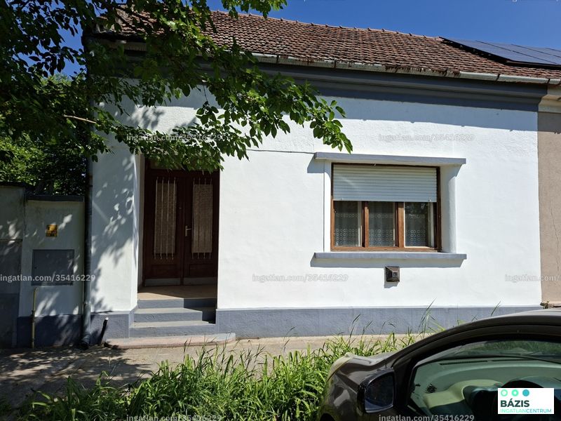 Listing photo