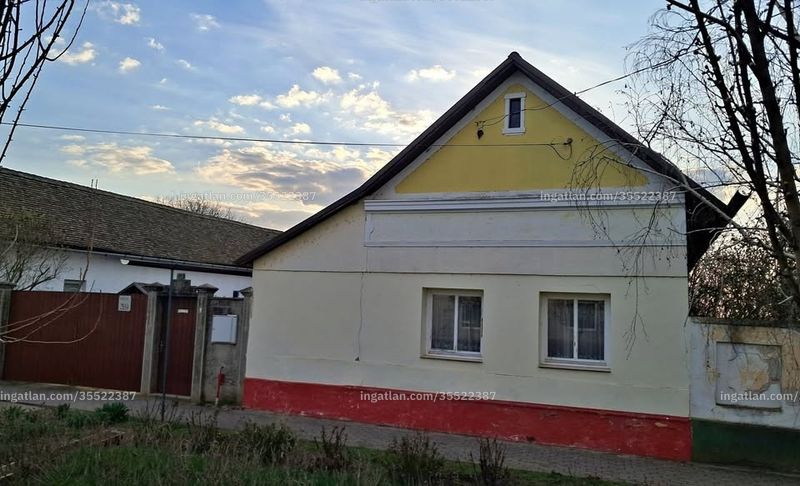 Hirdetés fotója