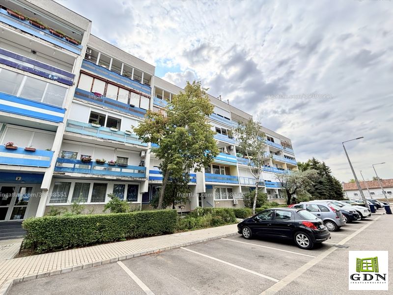 Hirdetés fotója